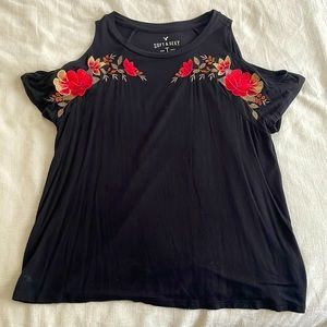 American eagle soft & sexy off the shoulder floral tee